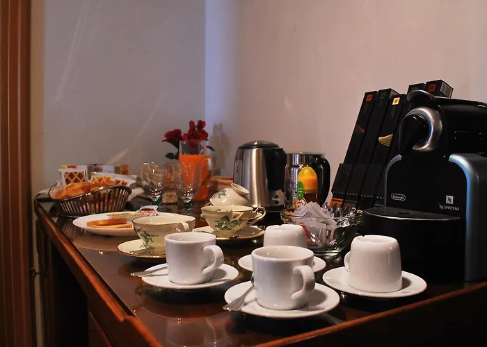 Bed & Breakfast Attico 203 *